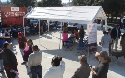 Gobierno municipal atiende a ciudadanos en Loma del Calvario